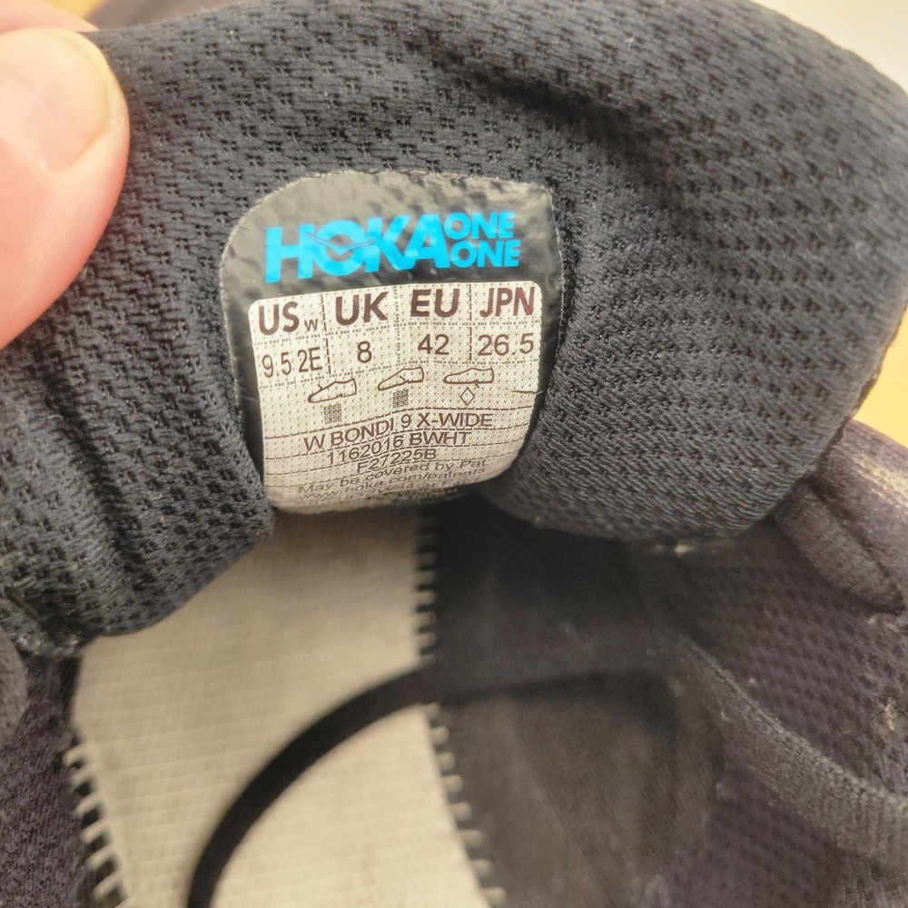Hoka Bondi 9 Womens 9.5 2E Extra Wide Running Shoes Black White 1162016 BWHT - Picture 3 of 10
